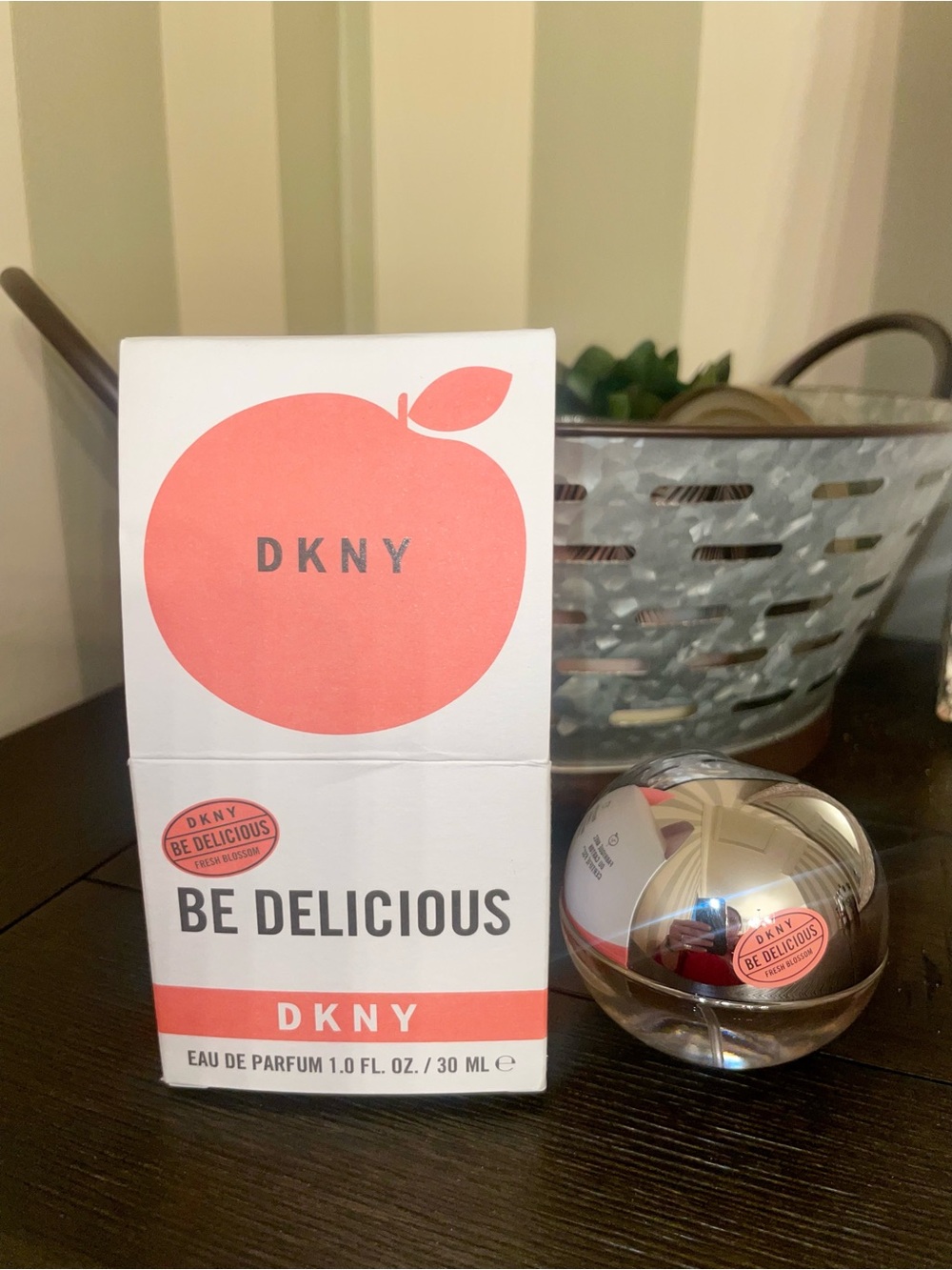 DKNY Be Delicious Fresh Blossom w/Box
EdP - 1 Fl Oz